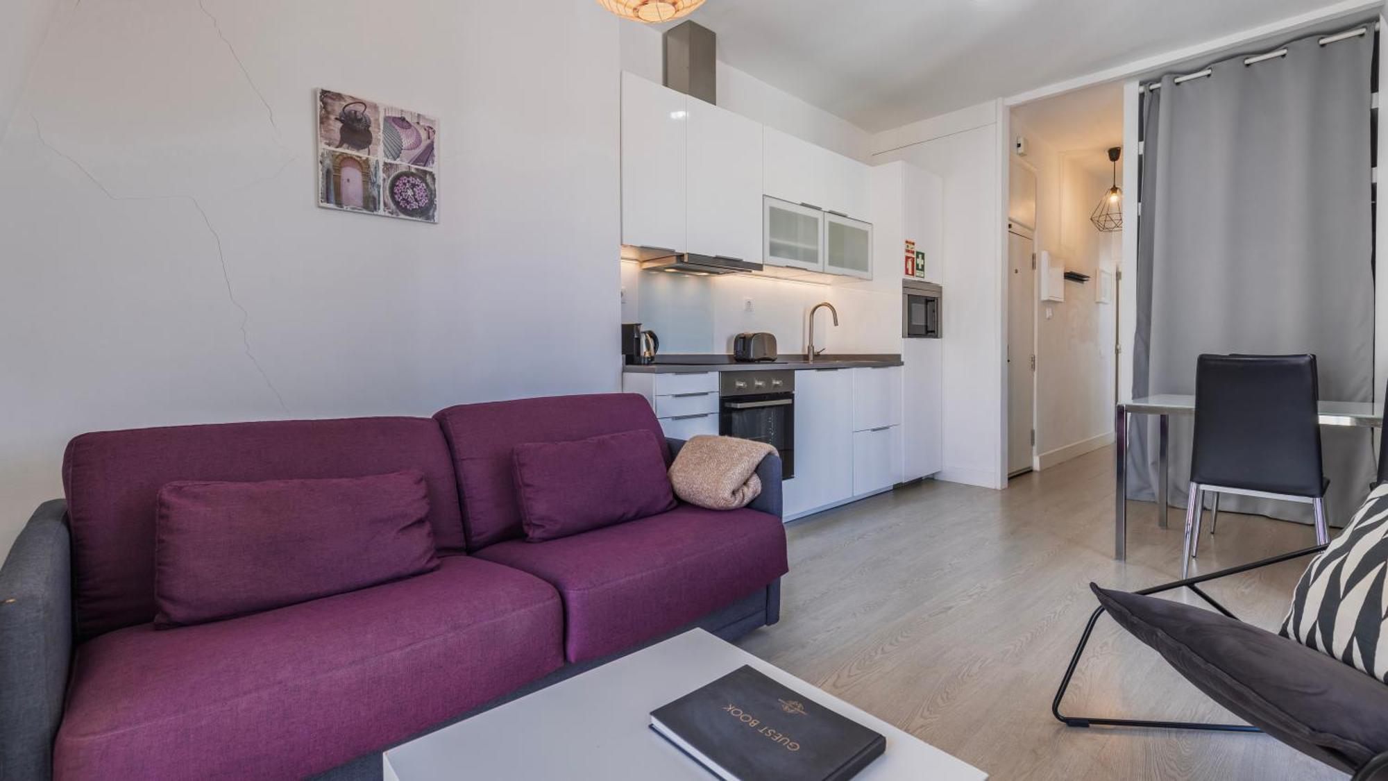Classic Topfloor Apartment By Lovelystay Lissabon Exterior foto